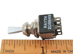 (25x) DPDT None-On-Mom (On), 5A @ 120VAC/28VDC, 2A @ 25 Flat Bat Toggle Switch