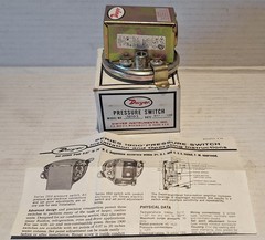 DWYER 1910-1 SERIES 1900 PRESSURE SWITCH. Catalog #165364-00