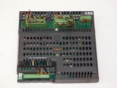 ABB DSQC327A 3HAC17971-1/05 X6 Analog Output Module Combination I/O Board Unit