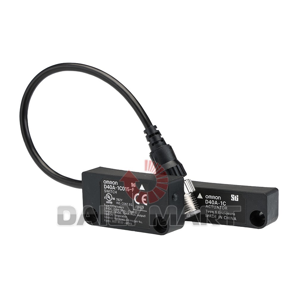 New In Box OMRON D40A-1C015-F Door Sensor