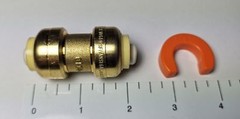 10) 1/2″ X 1/2″ PUSH FIT COUPLINGS WITH 1 FREE DISCONNECT CLIP, LEAD FREE BRASS