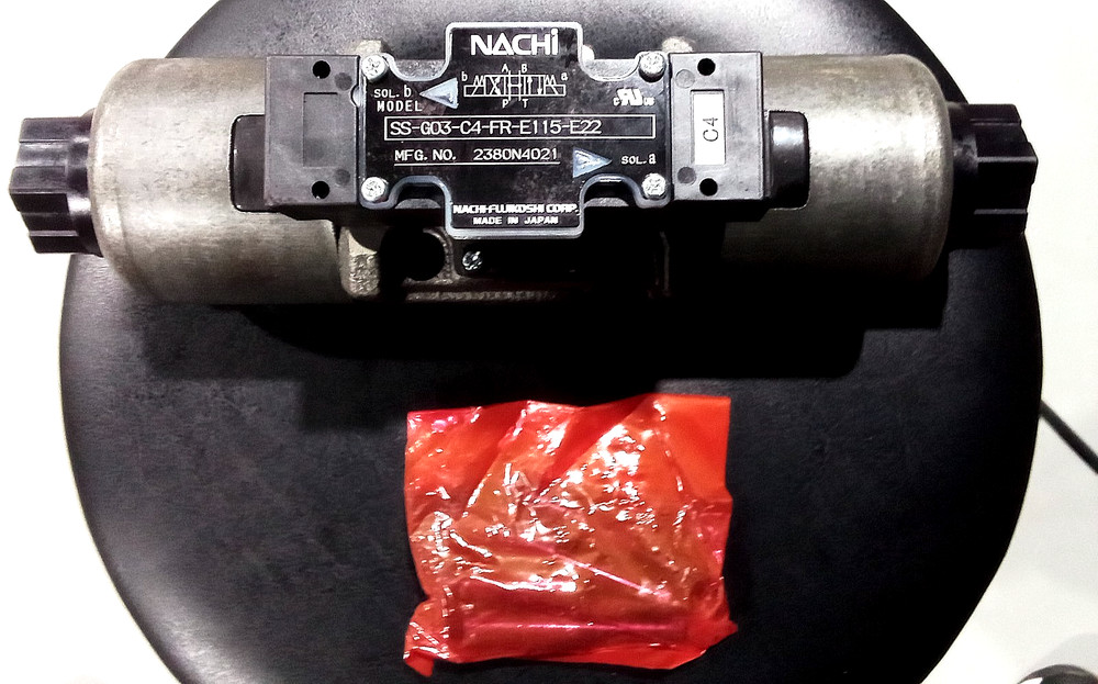 Nachi SS-G03-C4-FR-E115-E22 Hydraulic Solenoid Directional Valve 115V Japan